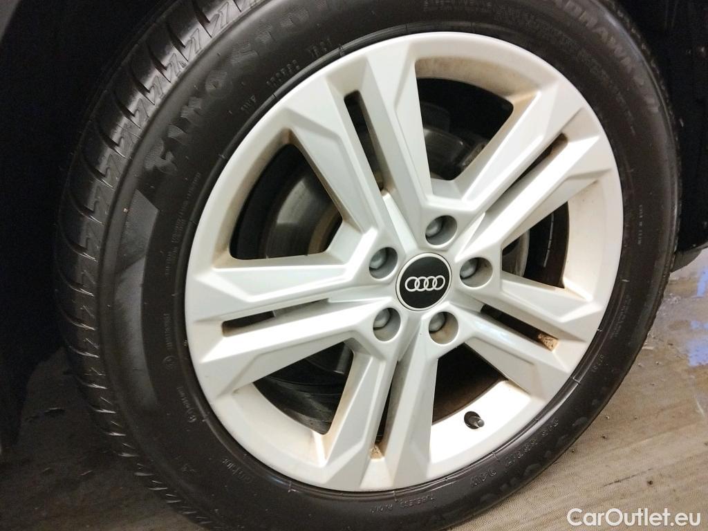  Audi  Q2 AUDI  / 2020 / 5P / todoterreno Advanced 35 TFSI 110kW (150CV) S tronic (AC) #13