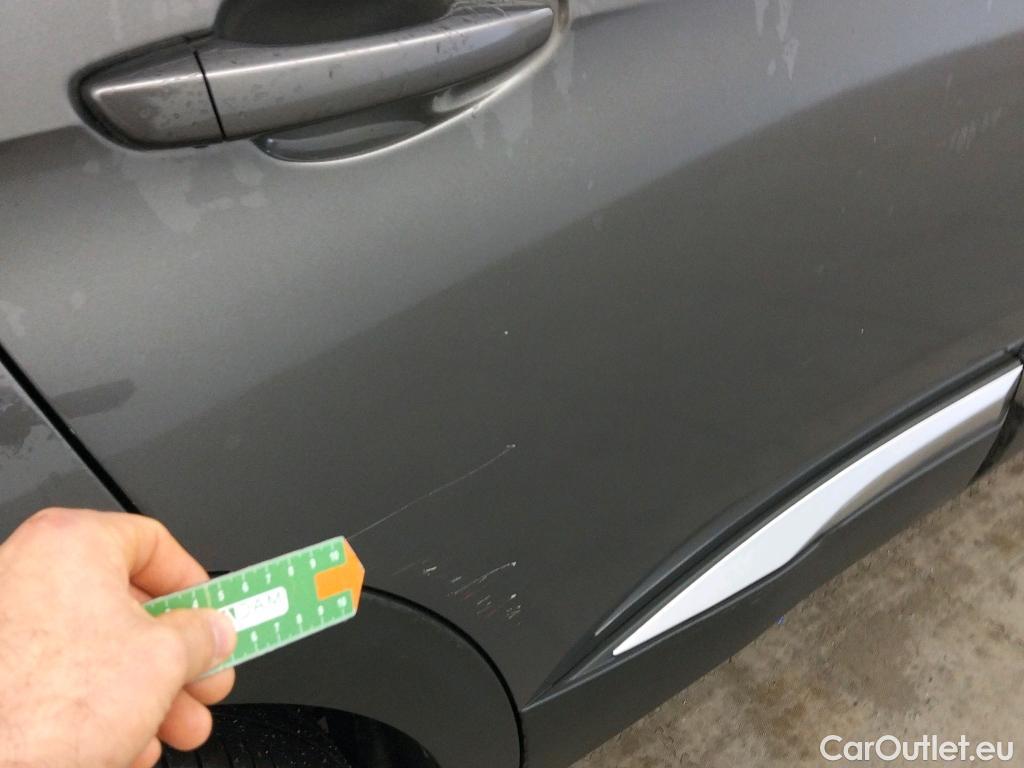  Peugeot  3008 PEUGEOT  / 2020 / 5P / todoterreno 1.5 BlueHDi 96kW (130CV) S&S Allure EAT8 #4