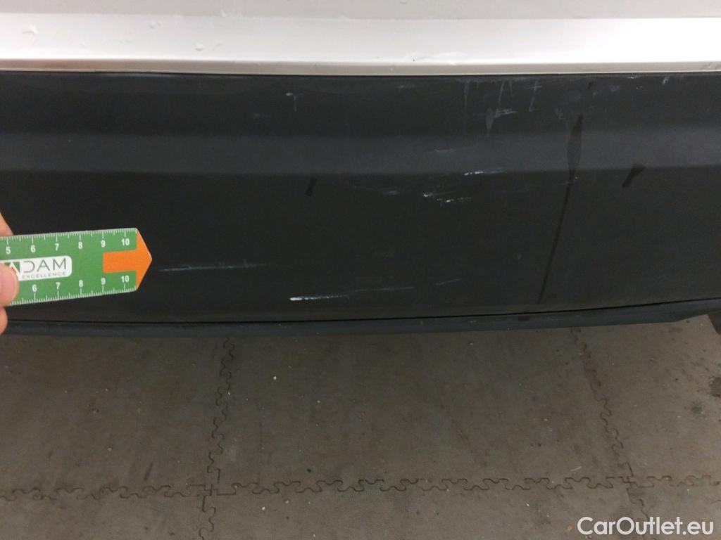  Peugeot  2008 PEUGEOT  / 2019 / 5P / todoterreno Active Pack BlueHDI 81kW (110CV) #20