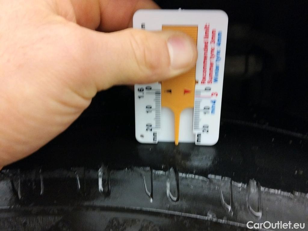  Audi  Q8 AUDI  / 2018 / 5P / todoterreno 50 TDI 210kW Black Line Plus quattro tip #2