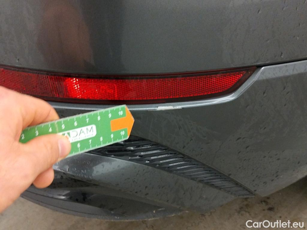  Audi  Q8 AUDI  / 2018 / 5P / todoterreno 50 TDI 210kW Black Line Plus quattro tip #20