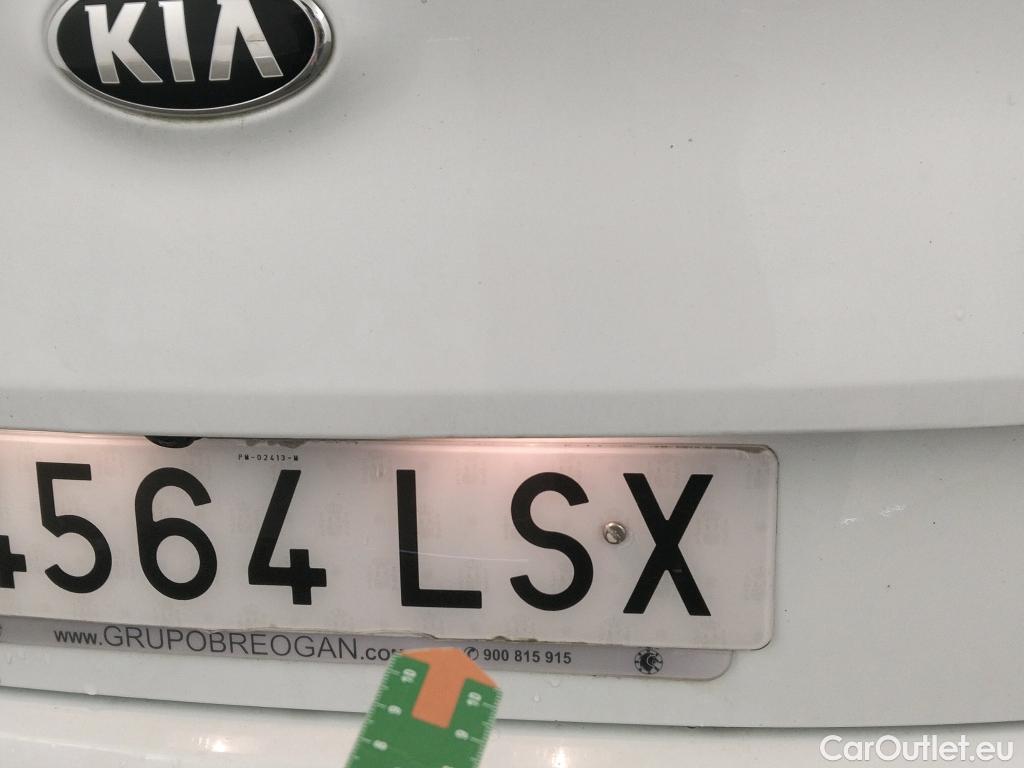  KIA  Sportage KIA  / 2018 / 5P / todoterreno 1.6 MHEV Business 100kW (136CV) 4x4 #12