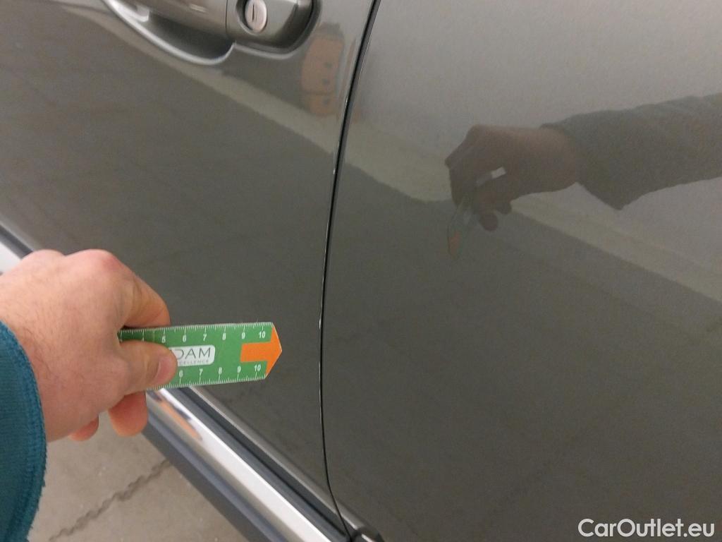  Peugeot  3008 PEUGEOT  Hybrid / 2016 / 5P / todoterreno 225 e-EAT8 Allure #12