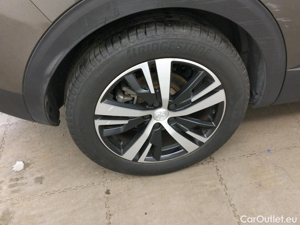  Peugeot  3008 PEUGEOT  Hybrid / 2016 / 5P / todoterreno 225 e-EAT8 Allure #27