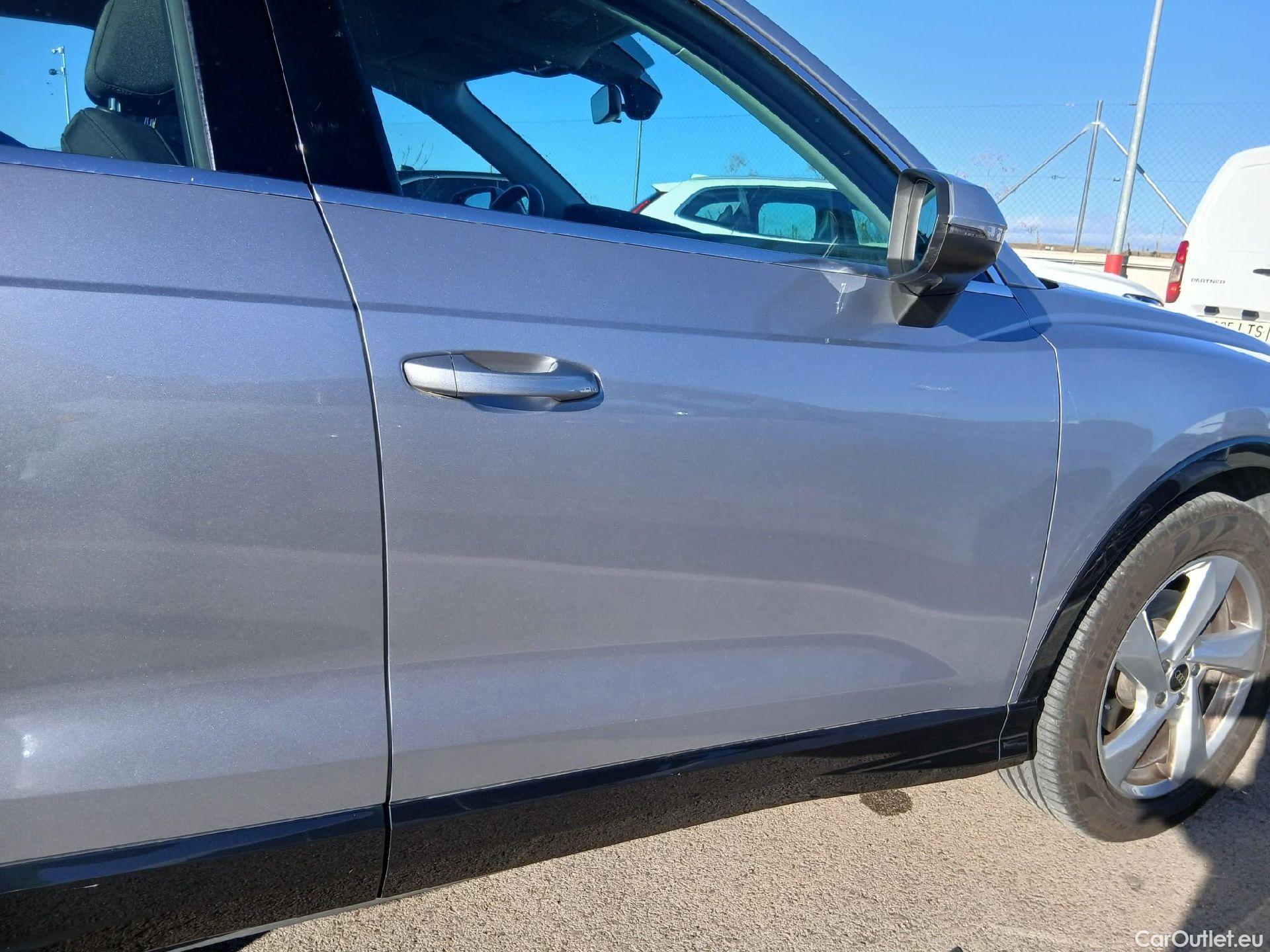  Audi  Q3 AUDI  / 2018 / 5P / todoterreno Advanced 35 TDI 110kW (150CV) #30