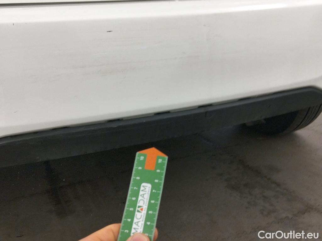  Toyota  Yaris TOYOTA  / 2017 / 5P / berlina con portón 1.5 100H Active #14