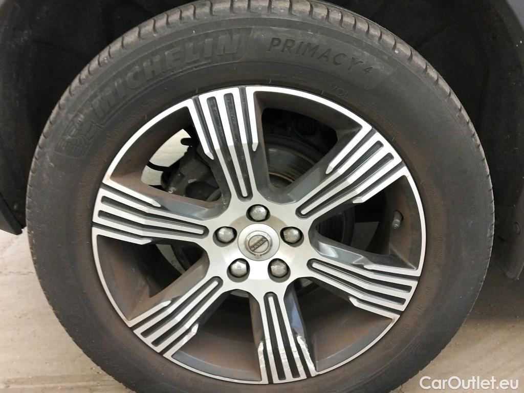  Volvo  XC 40 VOLVO XC40 / 2017 / 5P / todoterreno 2.0 D3 Inscription Auto #5