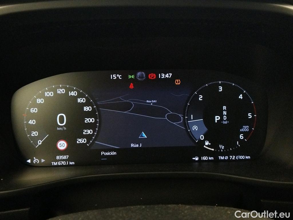  Volvo  XC 40 VOLVO XC40 / 2017 / 5P / todoterreno 2.0 D3 Inscription Auto #15