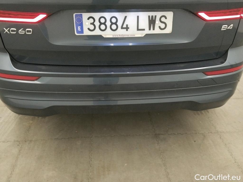  Volvo  XC60 VOLVO  / 2017 / 5P / todoterreno 2.0 B4 D Momentum Pro Auto #9