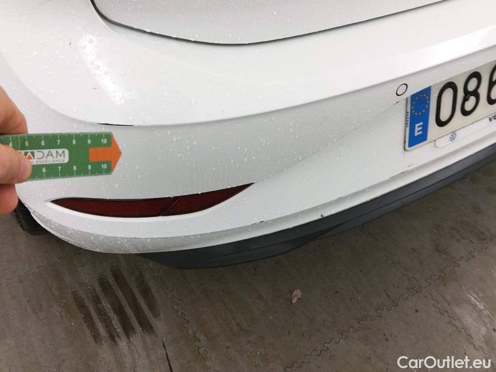  Volkswagen  Polo VOLKSWAGEN  / 2021 / 5P / berlina con portón Life 1.0 TSI 70kW (95CV) #2