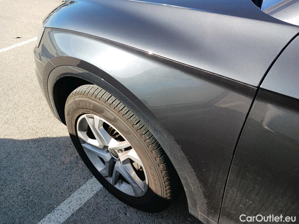  Audi  Q5 AUDI  / 2016 / 5P / todoterreno Design 35 TDI 120kW S tronic (AC) #28