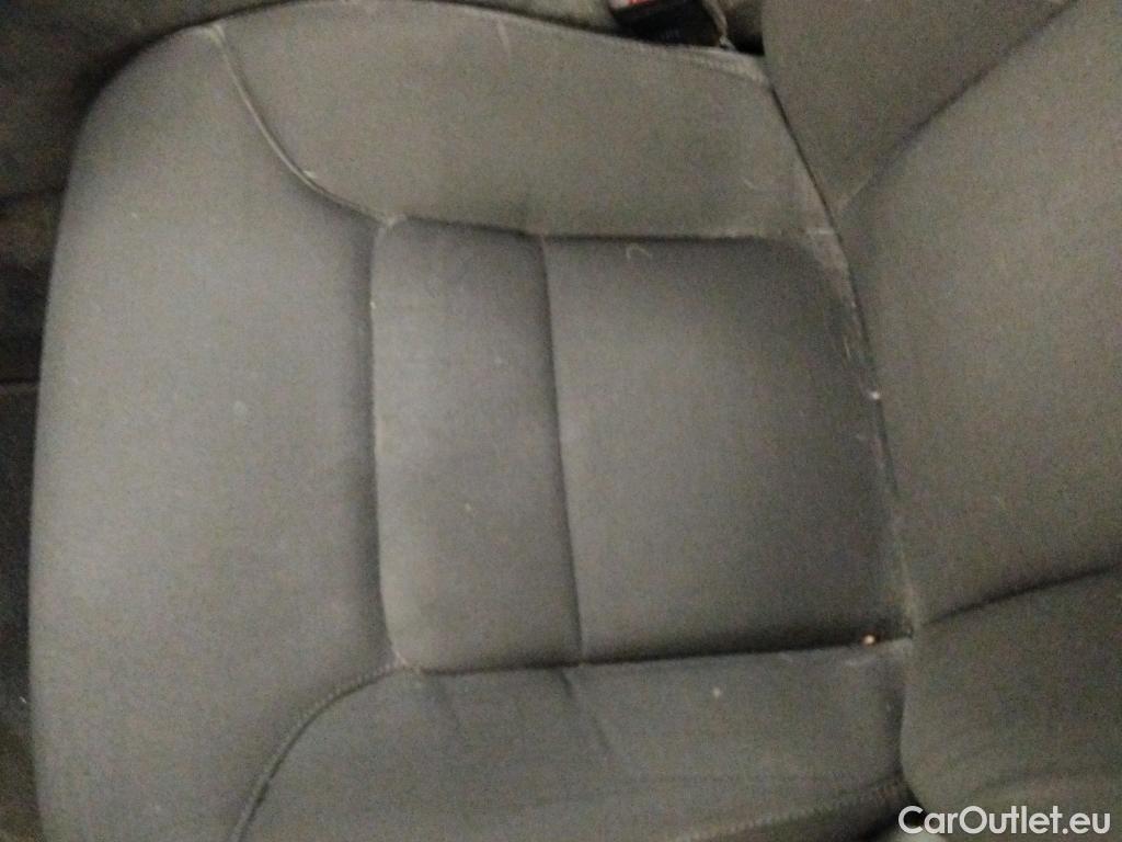  Volvo  XC60 VOLVO  / 2017 / 5P / todoterreno 2.0 B4 D Momentum Pro Auto #5