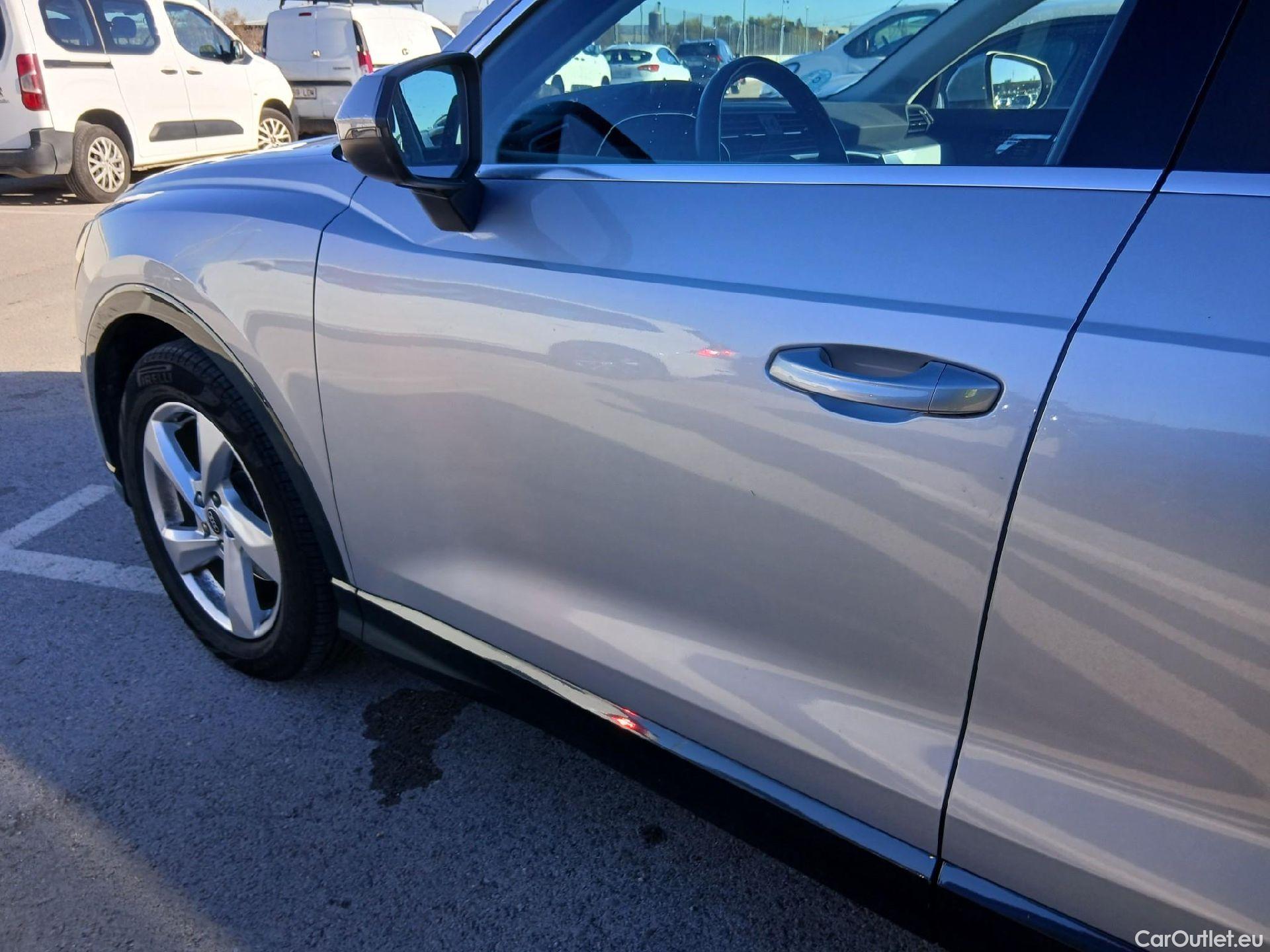  Audi  Q3 AUDI  / 2018 / 5P / todoterreno Advanced 35 TDI 110kW (150CV) #15