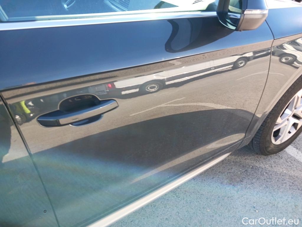  Audi  Q5 AUDI  / 2016 / 5P / todoterreno Design 35 TDI 120kW S tronic (AC) #5