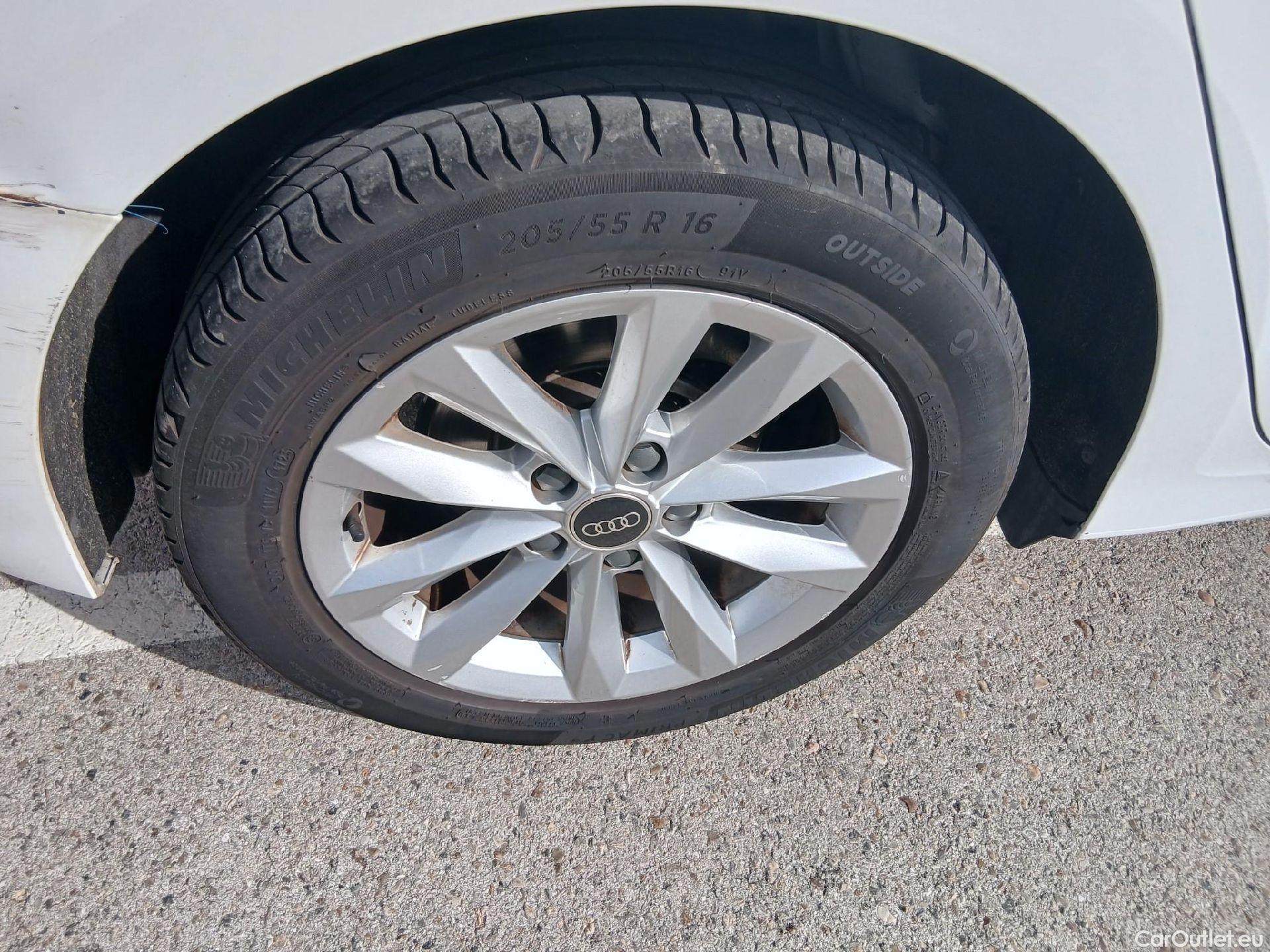  Audi  A3 AUDI  / 2020 / 5P / berlina con portón Sportback 30 TFSI 81kW (110CV) S tronic #11