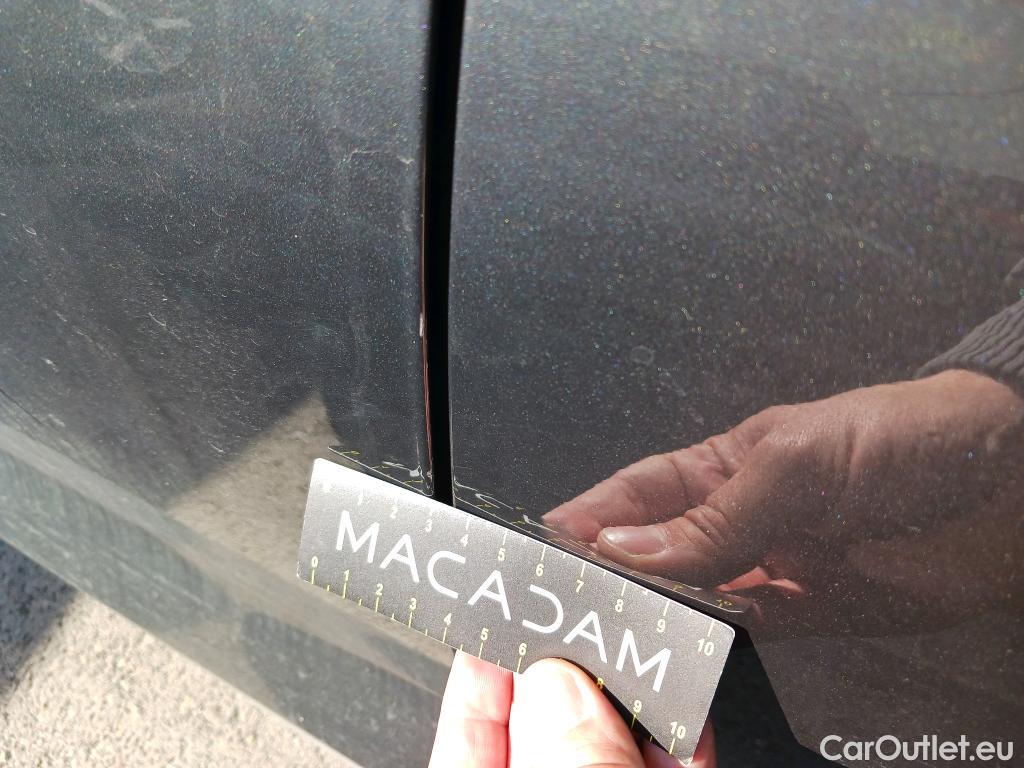  Audi  Q5 AUDI  / 2016 / 5P / todoterreno Design 35 TDI 120kW S tronic (AC) #27