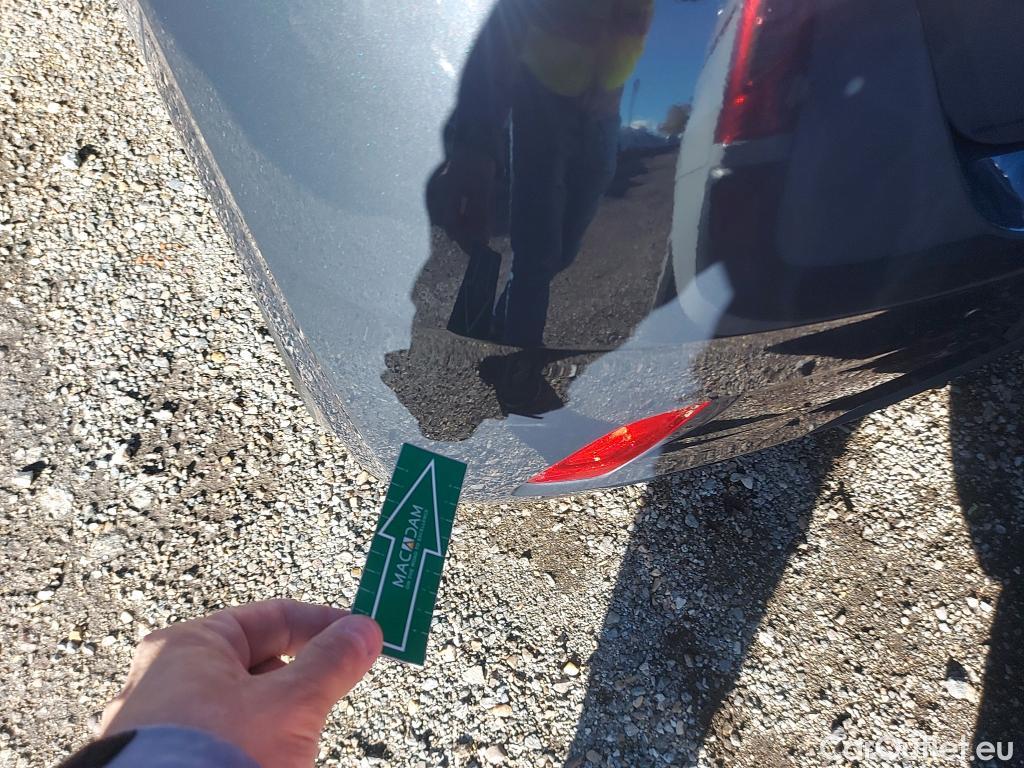  Hyundai  i10 HYUNDAI  / 2020 / 5P / berlina con portón 1.0 Klass #7