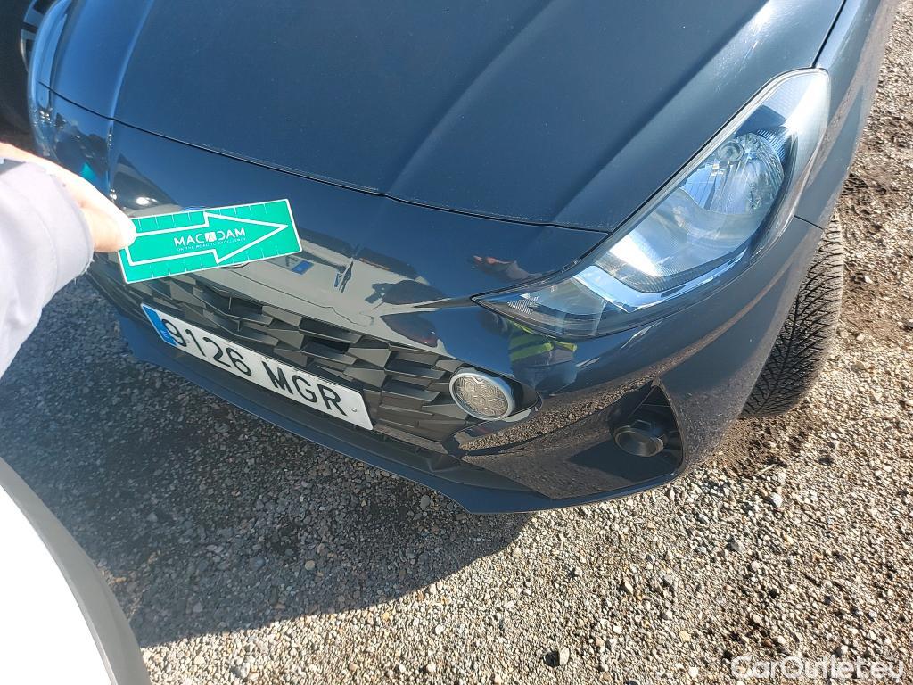  Hyundai  i10 HYUNDAI  / 2020 / 5P / berlina con portón 1.0 Klass #3