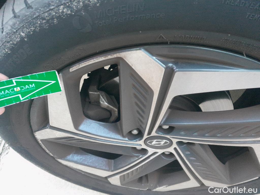  Hyundai  Tucson HYUNDAI  / 2020 / 5P / todoterreno 1.6 TGDI PHEV 195kW Tecno Sky Auto 4x4 #15