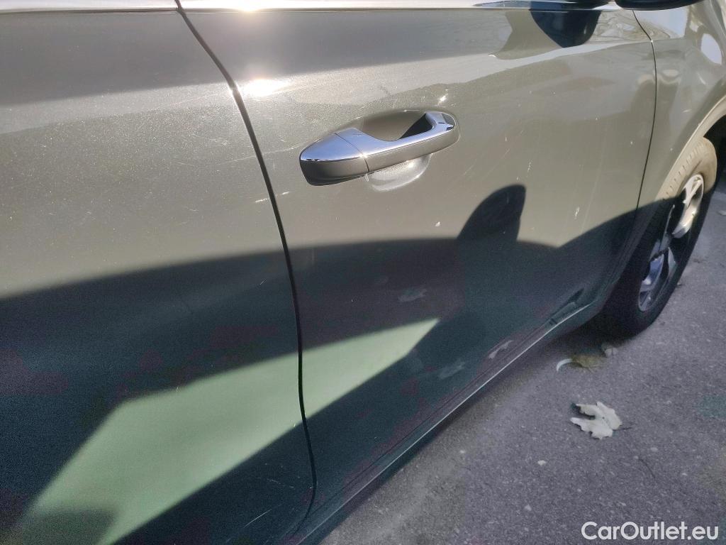  KIA  Sportage KIA  1.6MHEV Drive 100kW(136CV) 4x2(Crist Tintados)(CX) #13