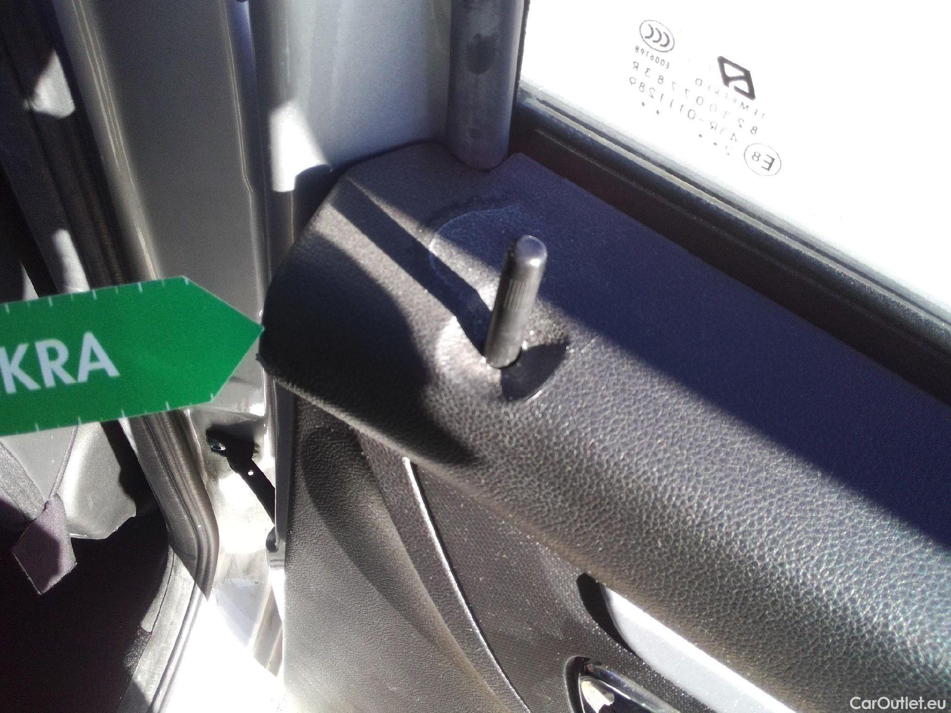  Dacia  Spring DACIA  / 2021 / 5P / berlina con portón Comfort Plus Electric 33kW (45CV) (AC) #41