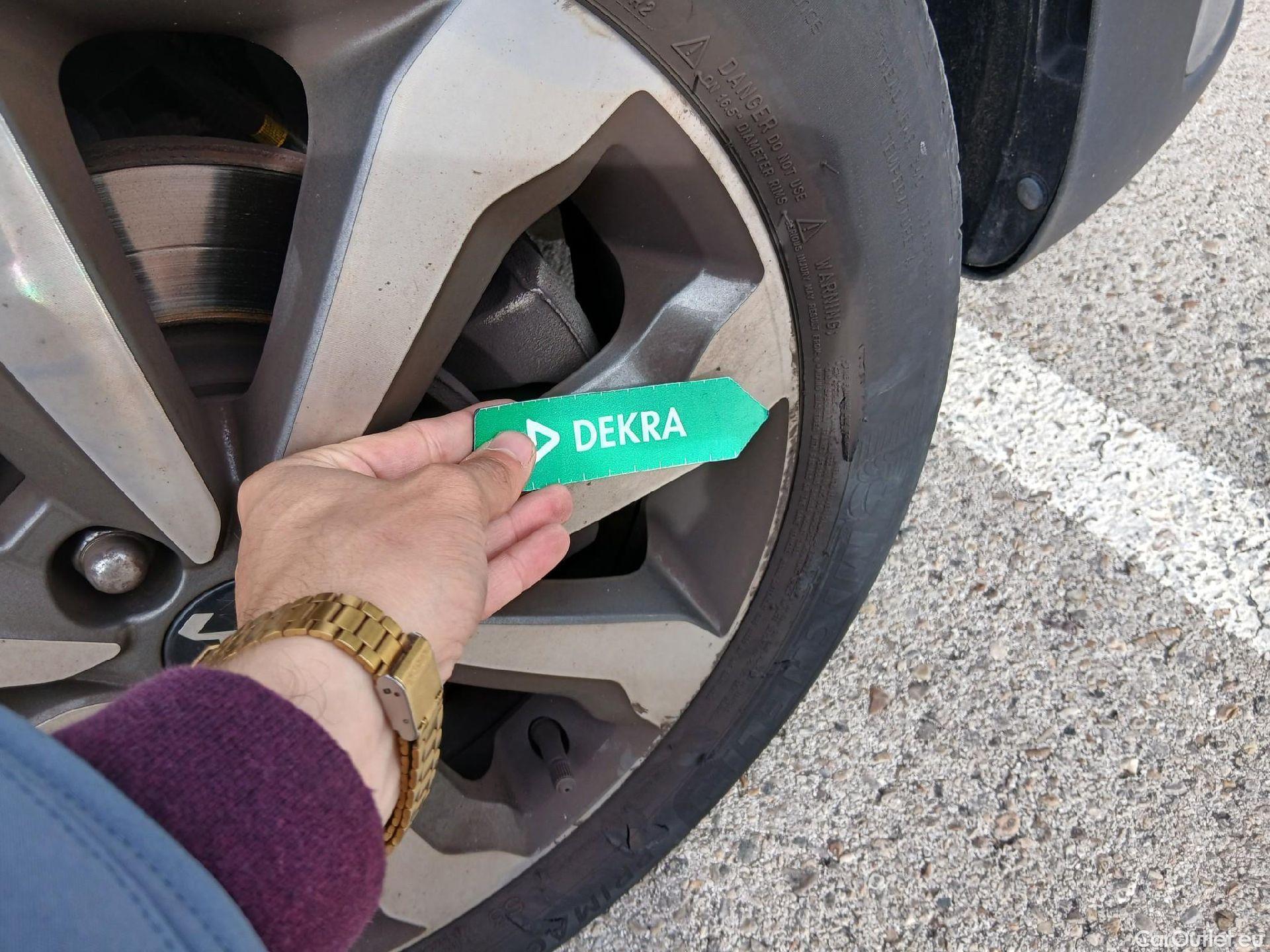  KIA  STONIC KIA  / 2017 / 5P / todoterreno 1.0 T-GDi 74kW (100CV) MHEV iMT Concept #5