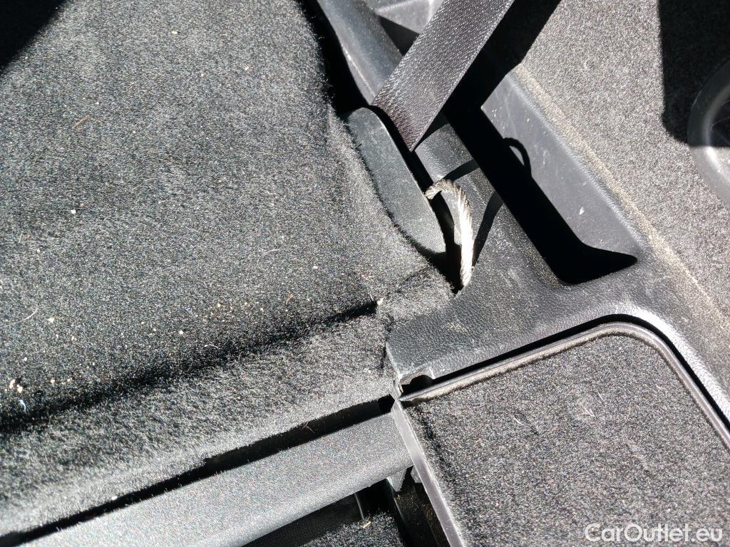  Ford  Explorer  ST-Line Plug-in-Hybrid 4x4 3.0 EcoBoost 455CV AT10 7 Plazas E6d #26