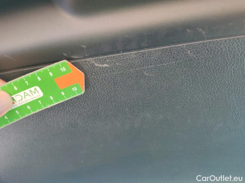  KIA  Sportage KIA  1.6MHEV Drive 100kW(136CV) 4x2(Crist Tintados)(CX) #26