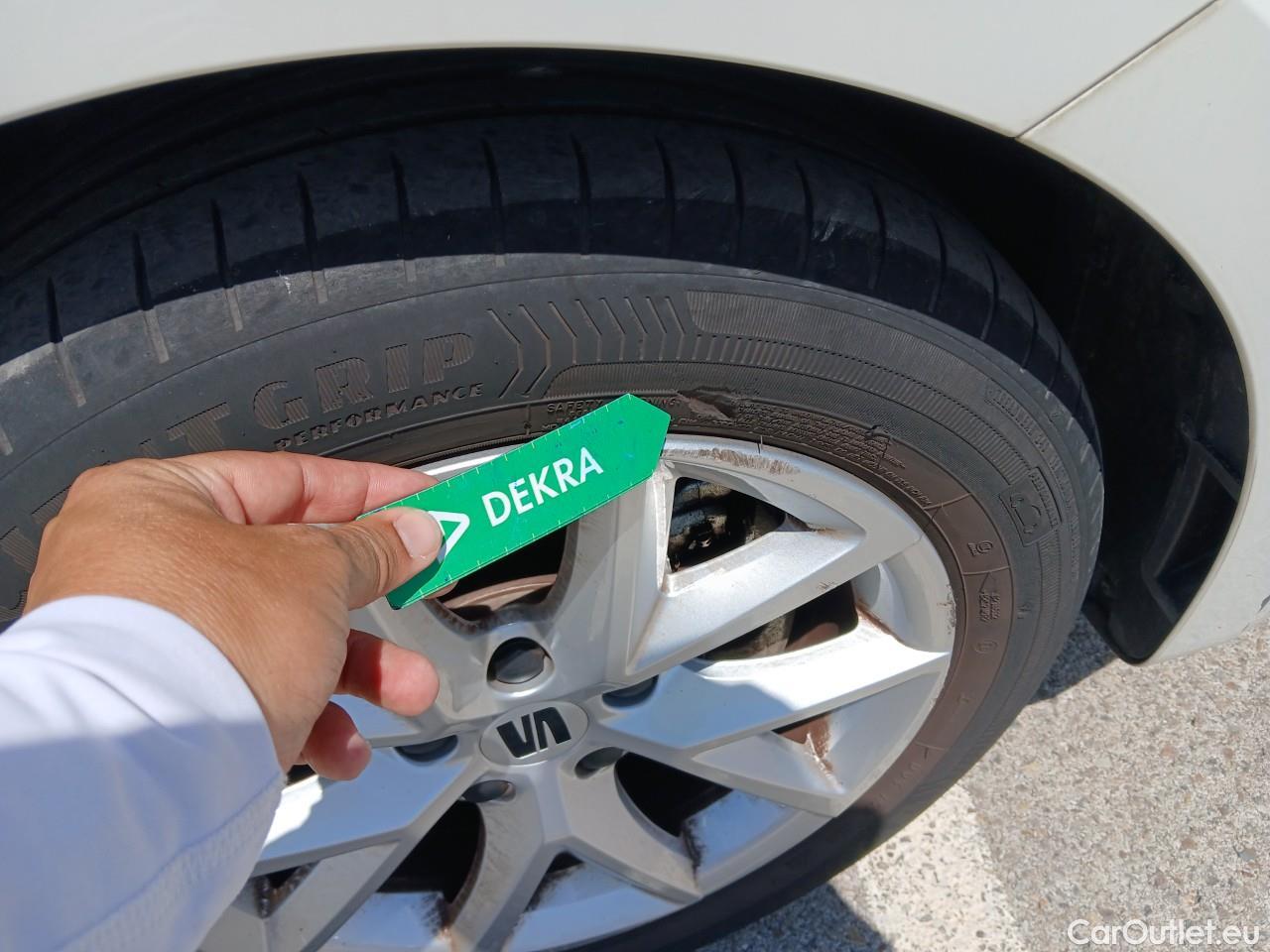  Seat  Leon  Style Go 2.0 TDI 115CV MT6 E6d #9