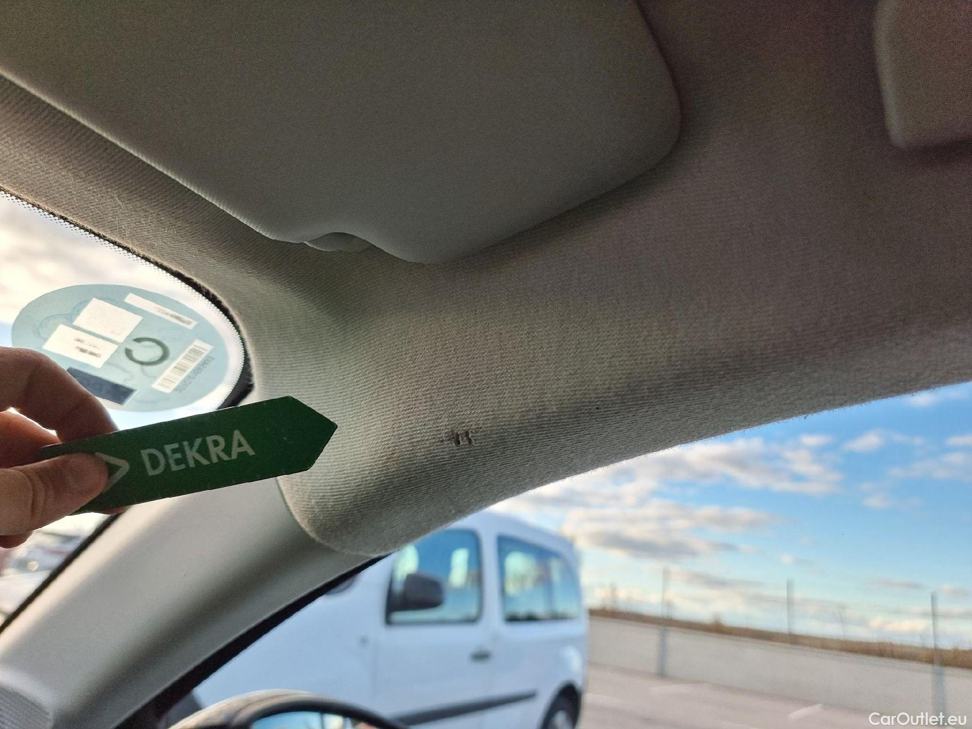  Opel  Corsa OPEL  / 2019 / 5P / berlina con portón 1.5D DT 74kW (100CV) Elegance (AC2) #4