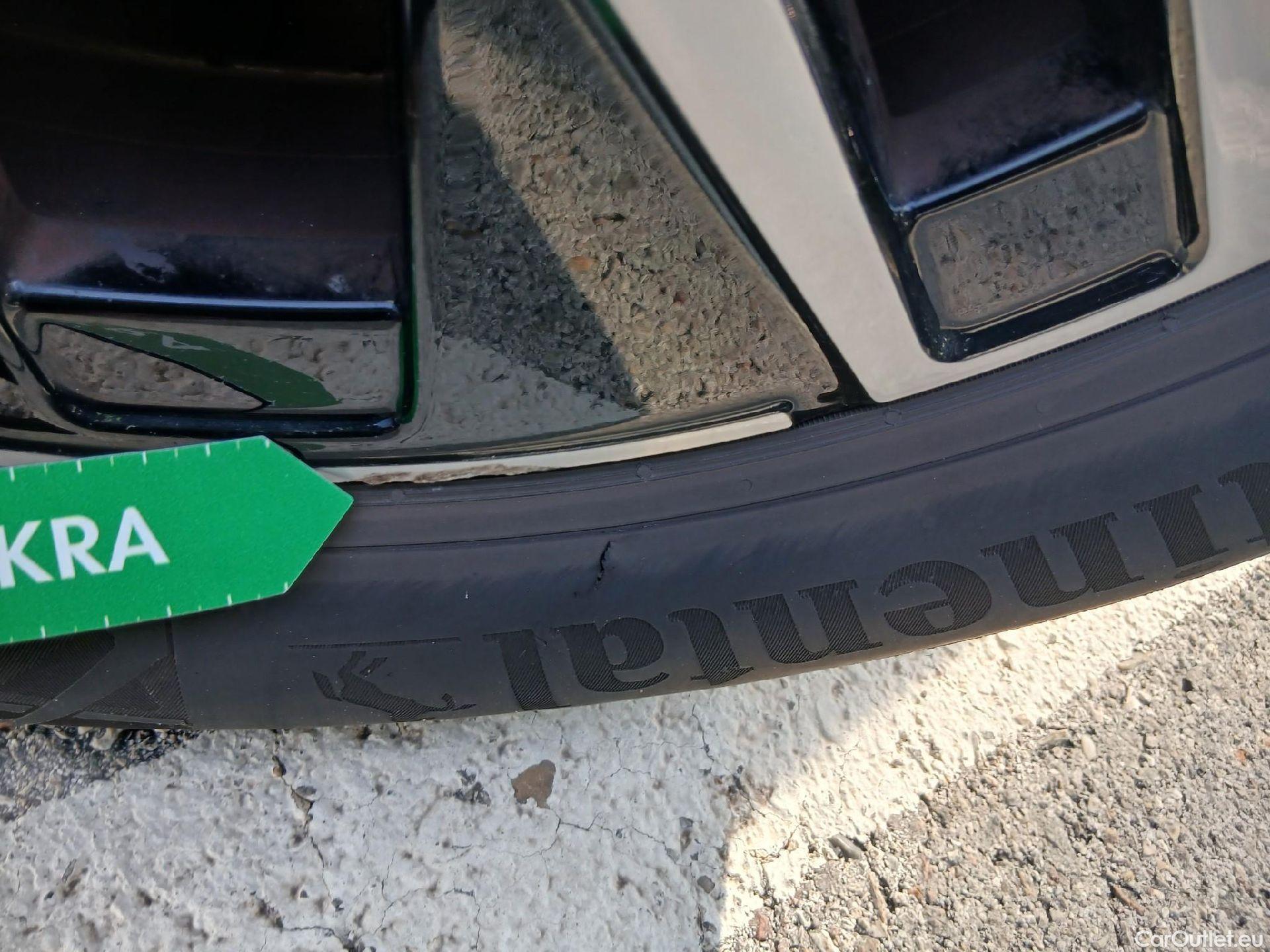  Mercedes  GLA MERCEDES-BENZ  / 2020 / 5P / todoterreno  250 e #4