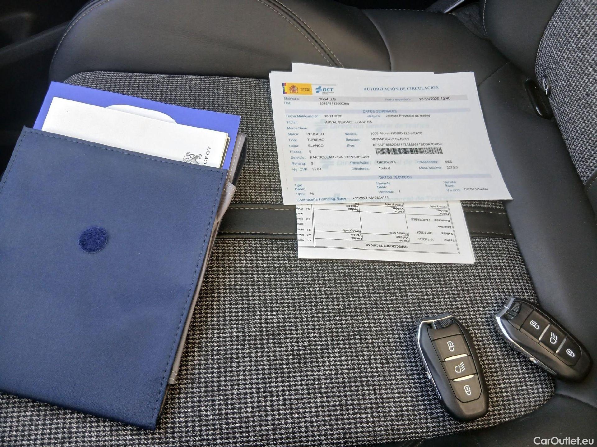  Peugeot  3008 PEUGEOT  Hybrid / 2016 / 5P / todoterreno 225 e-EAT8 Allure #1