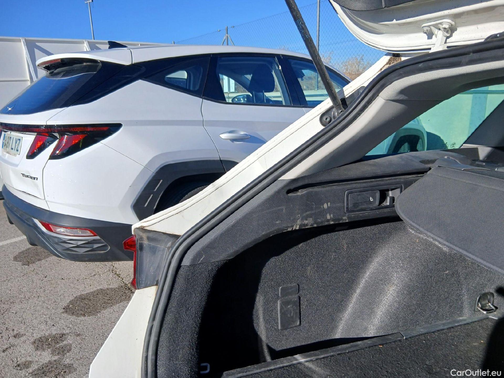  Seat  Leon SEAT Nuevo León / 2020 / 5P / familiar SP 1.5 TSI 96kW S&S Style Go(SP) #36