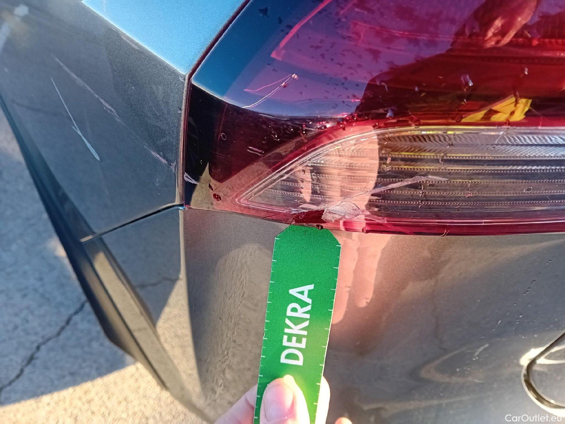  Nissan  Qashqai NISSAN  / 2021 / 5P / todoterreno DIG-T 116kW (158CV) mHEV Xtronic Acenta (AC) #19