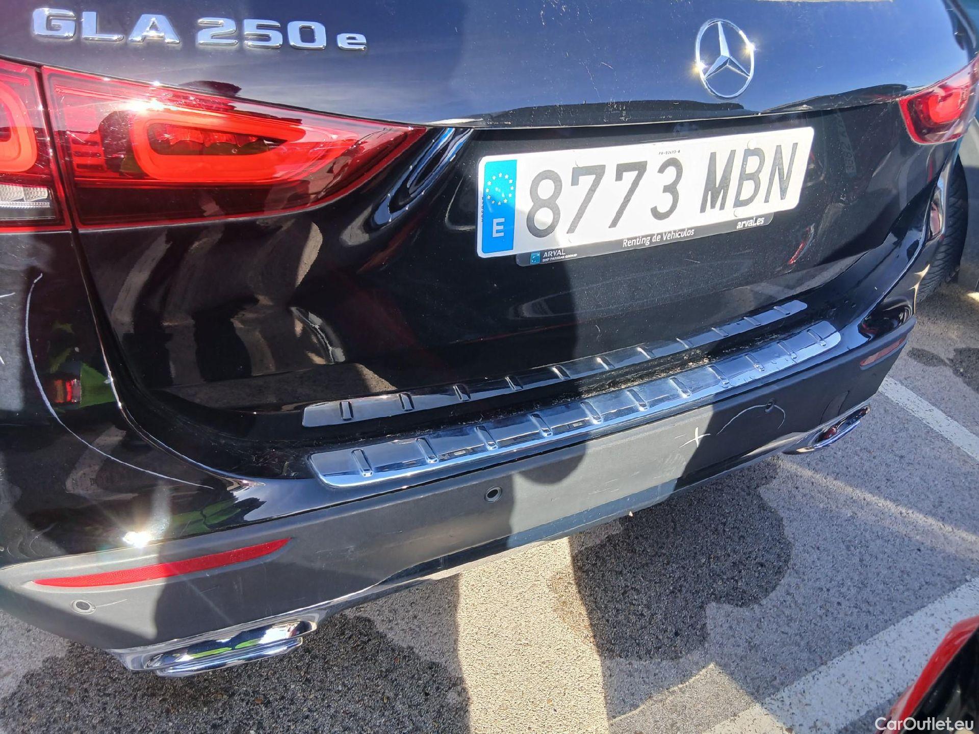  Mercedes  GLA MERCEDES-BENZ  / 2020 / 5P / todoterreno  250 e #25