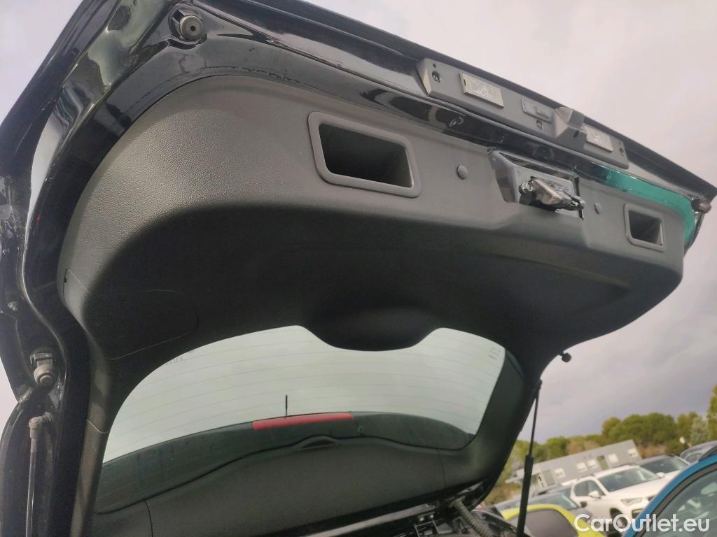  Renault  Kadjar RENAULT  / 2019 / 5P / crossover Intens Blue dCi 85kW (115CV) #22