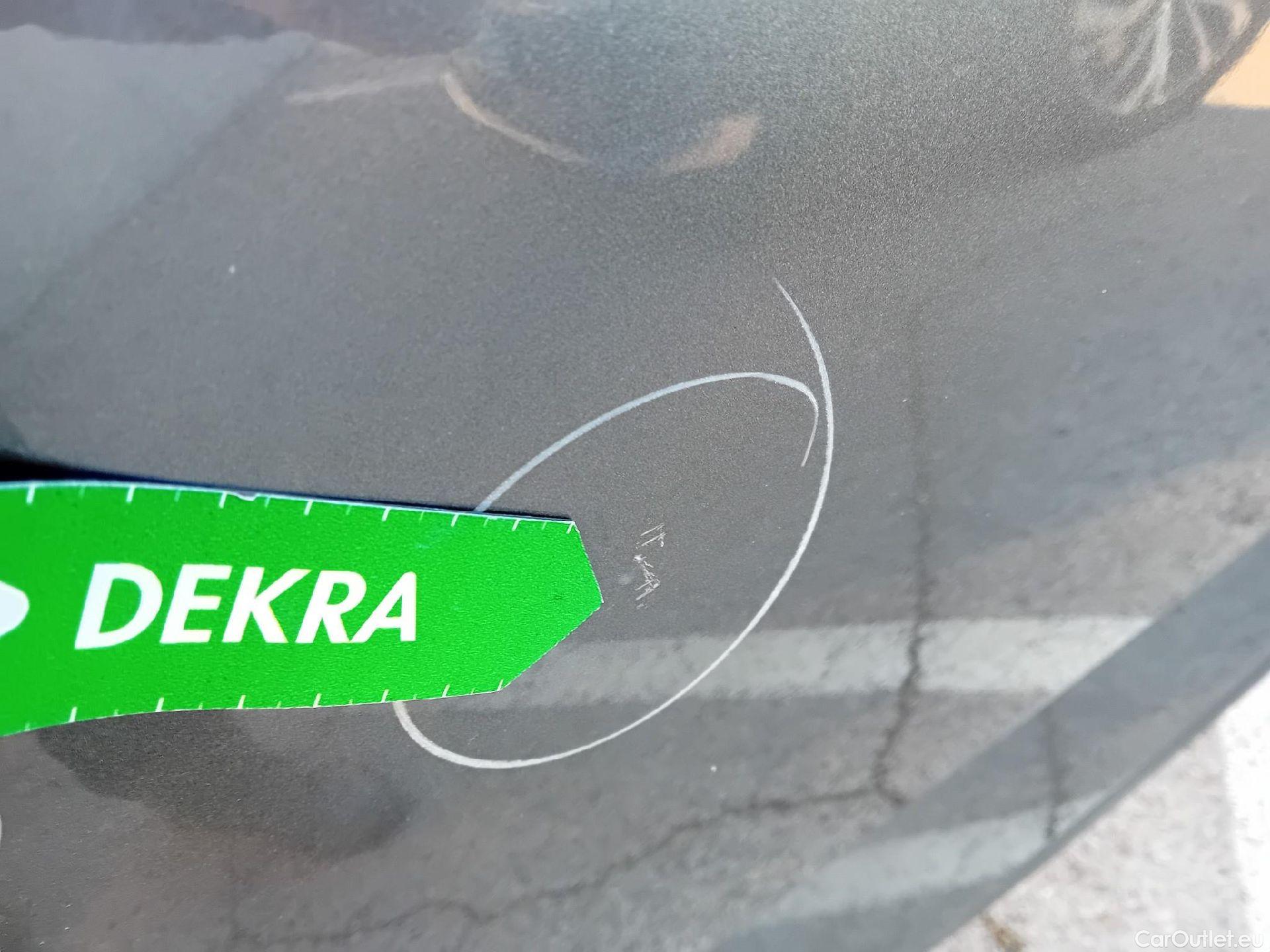  Nissan  Qashqai NISSAN  / 2021 / 5P / todoterreno DIG-T 116kW (158CV) mHEV Xtronic Acenta (AC) #10