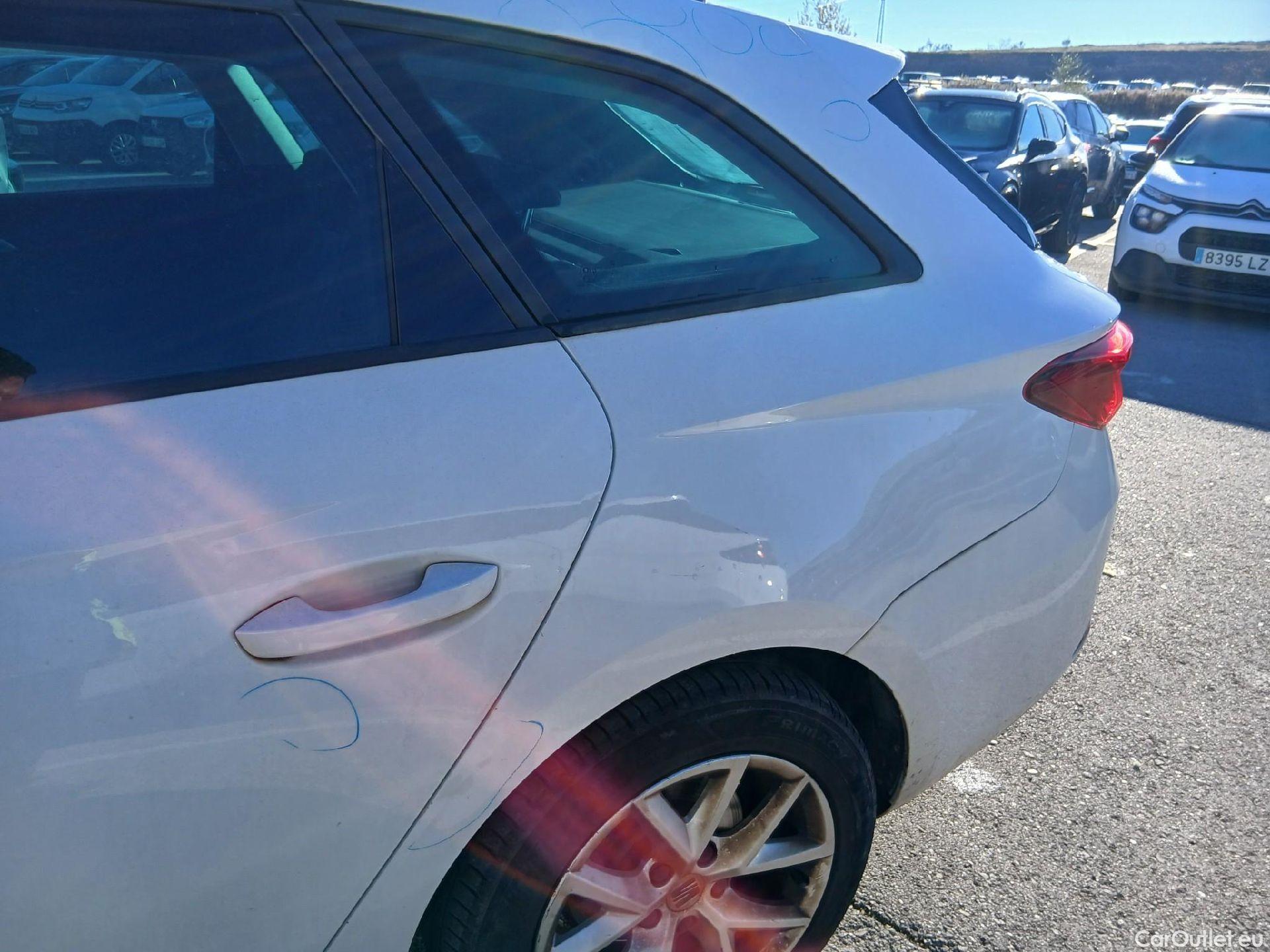  Seat  Leon SEAT Nuevo León / 2020 / 5P / familiar SP 1.5 TSI 96kW S&S Style Go(SP) #21