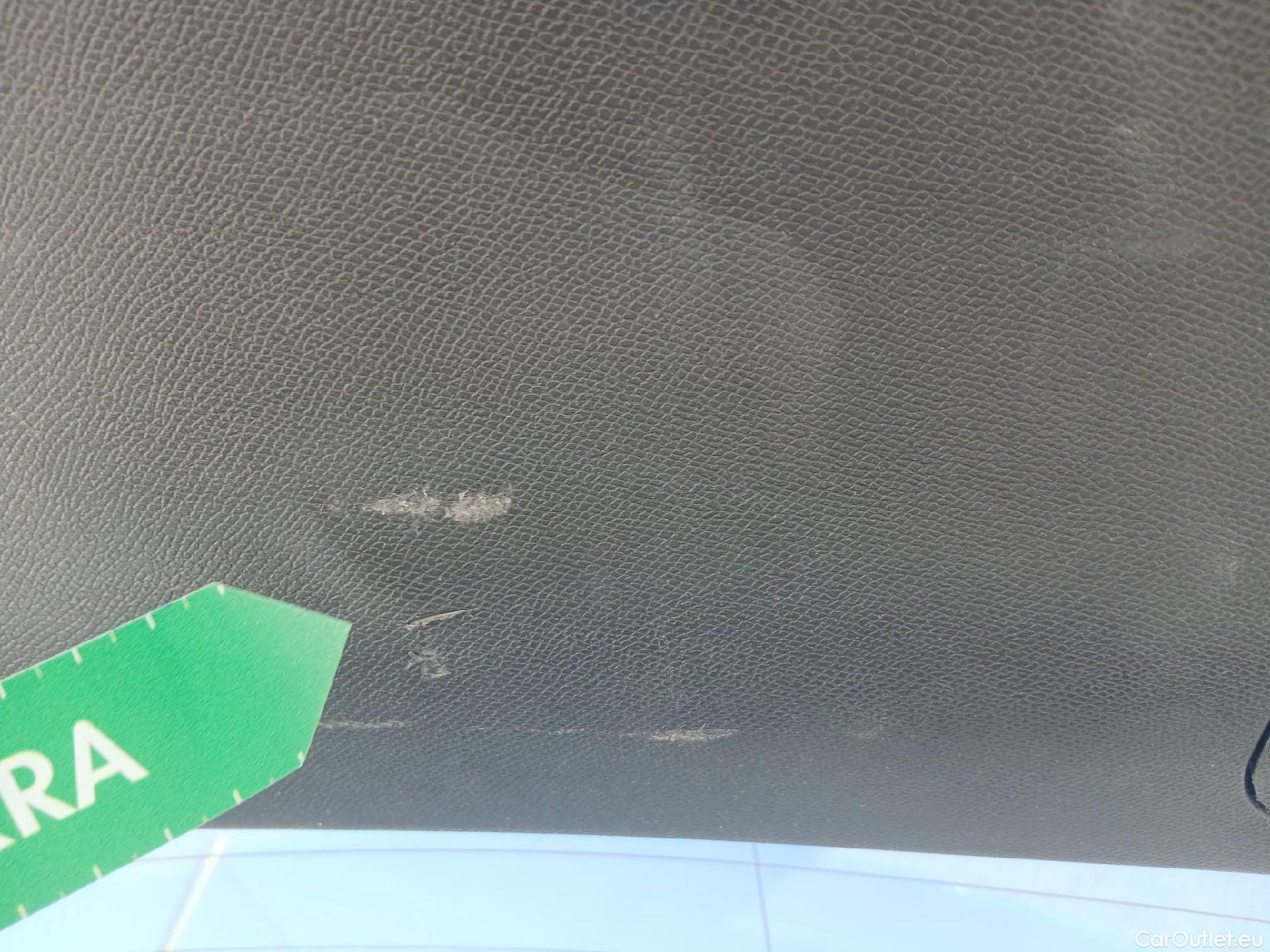  Peugeot  3008 PEUGEOT  Hybrid / 2016 / 5P / todoterreno 225 e-EAT8 Allure #8