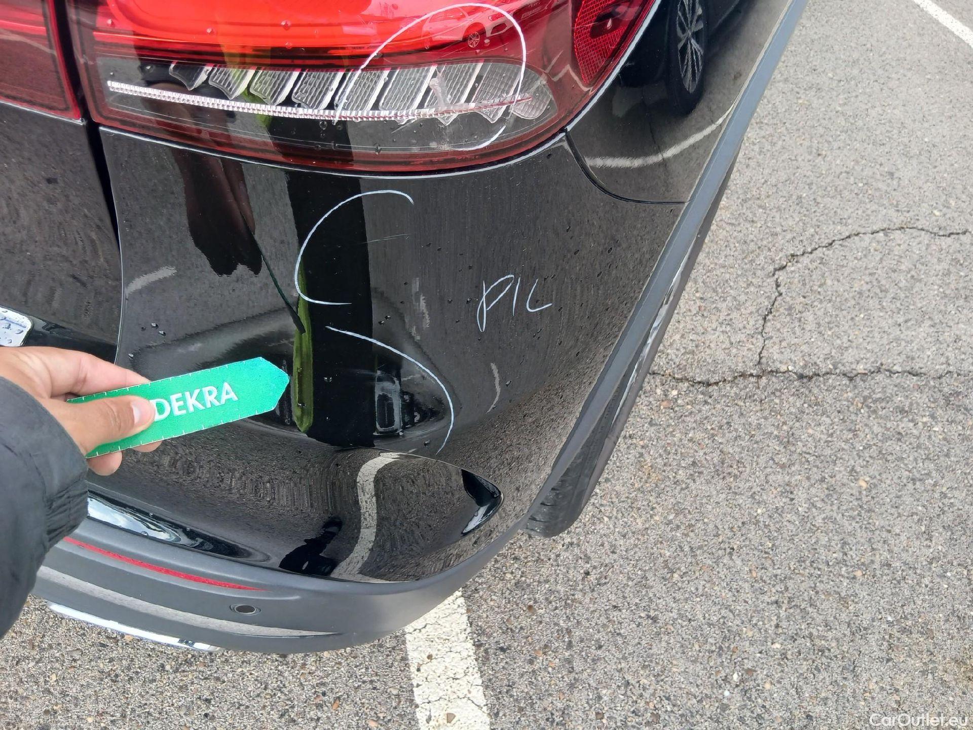  Mercedes  GLA MERCEDES-BENZ  / 2020 / 5P / todoterreno  200 D #16