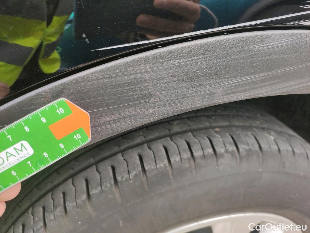  Renault  Kadjar RENAULT  / 2019 / 5P / crossover Intens Blue dCi 85kW (115CV) #31