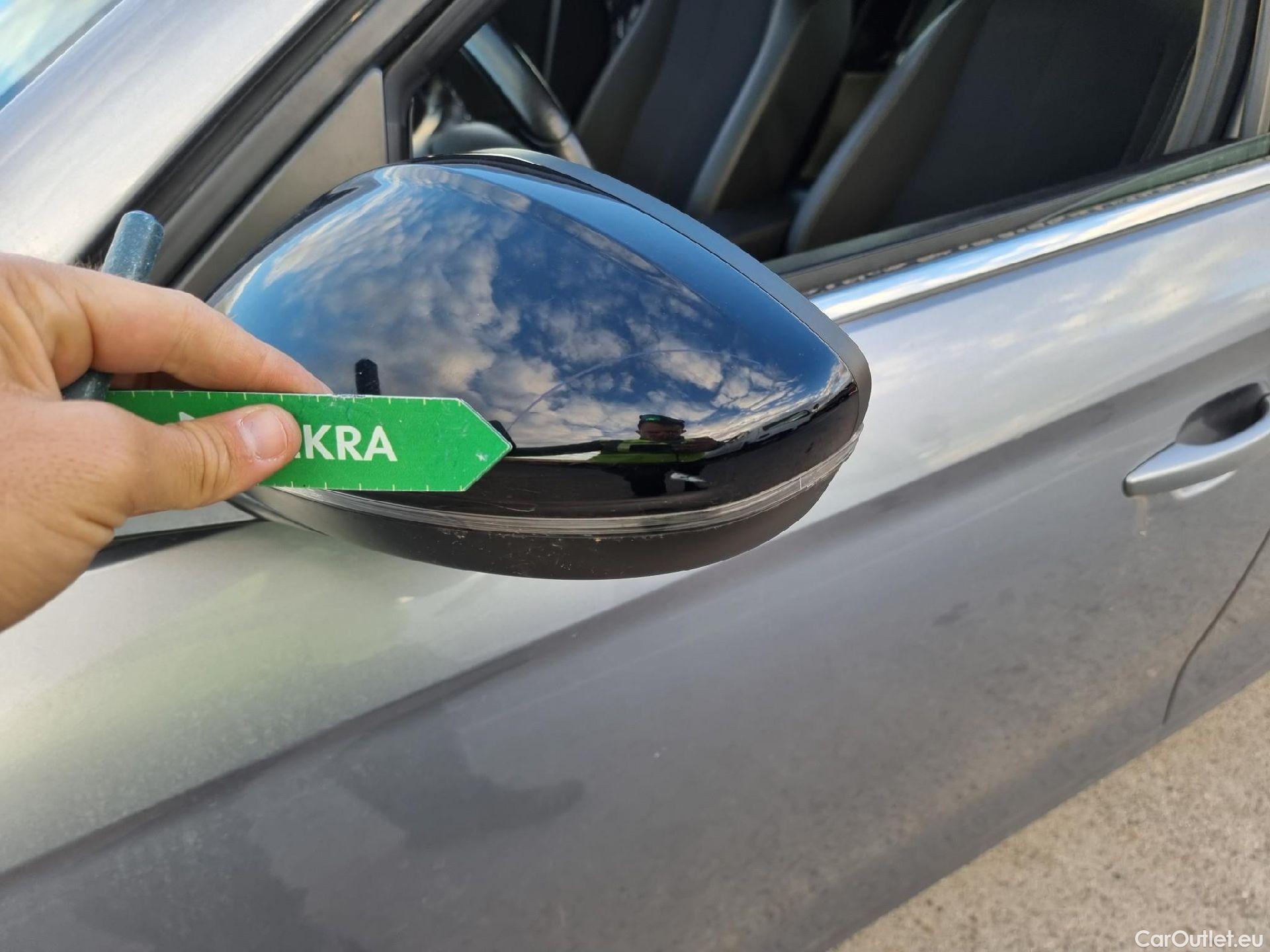  Opel  Corsa OPEL  / 2019 / 5P / berlina con portón 1.5D DT 74kW (100CV) Elegance (AC2) #18