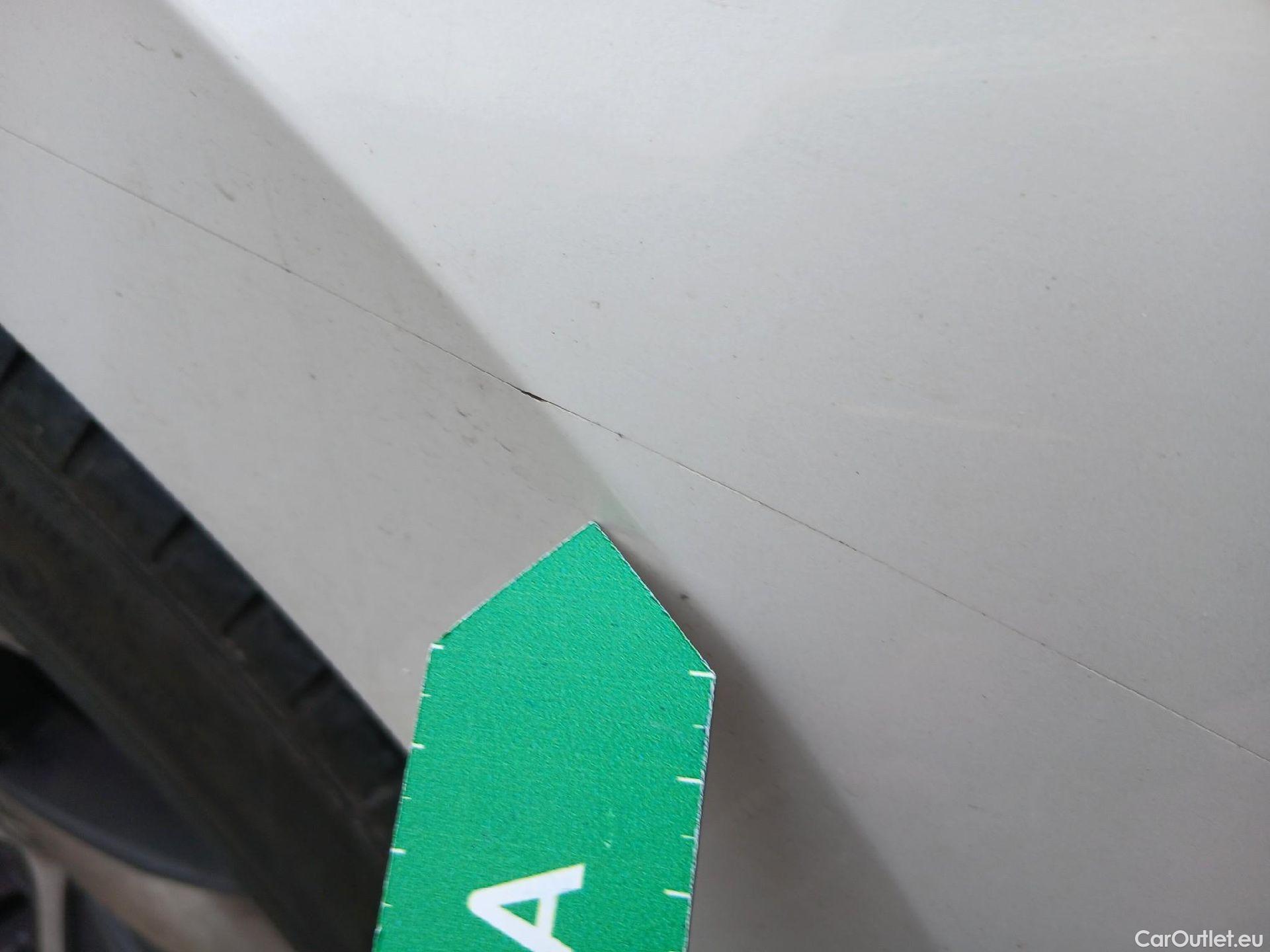  Volkswagen  Arteon VOLKSWAGEN  / 2020 / 5P / berlina con portón R-Line 2.0 TDI 147kW (200CV) DSG #10