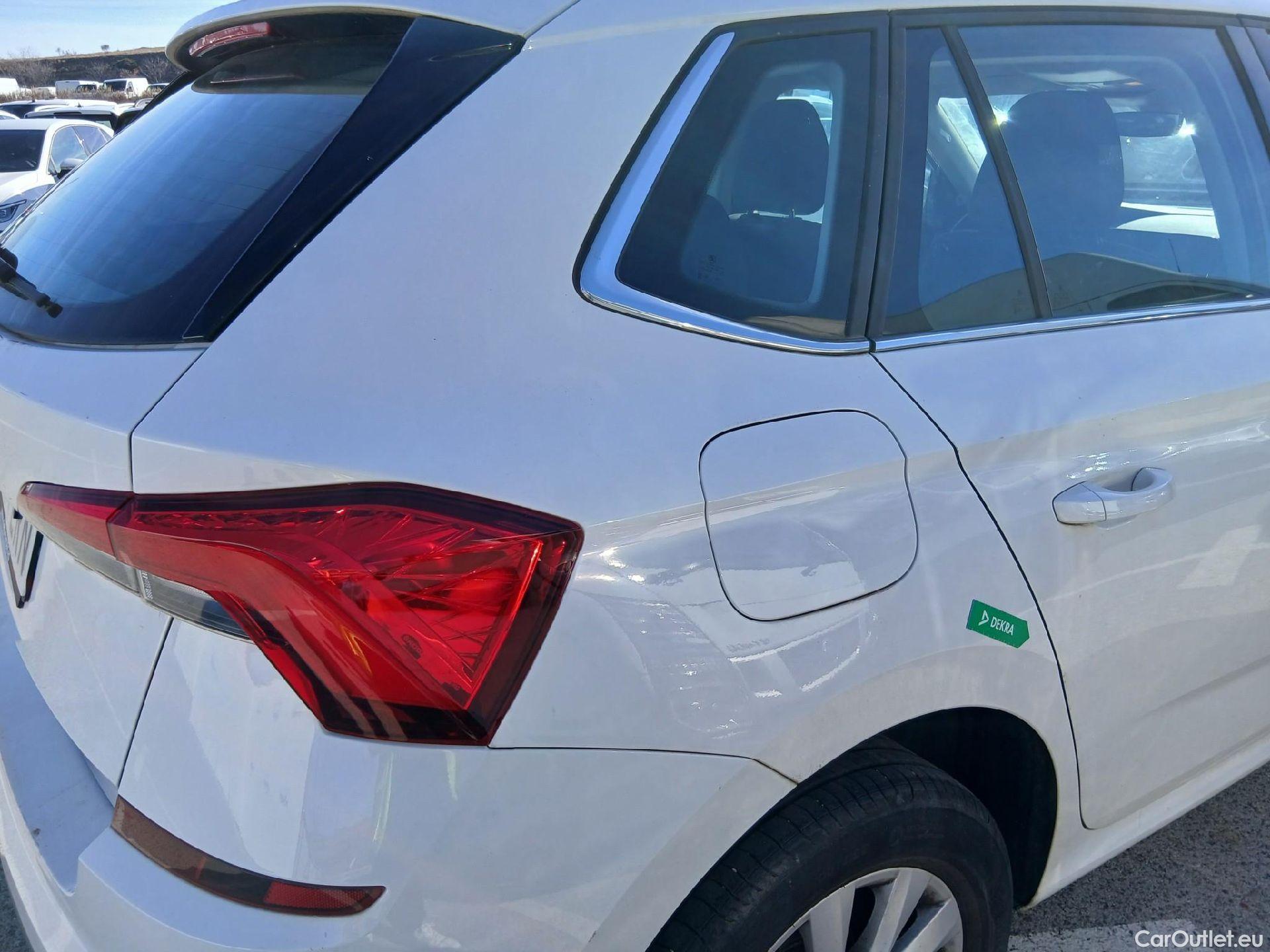  Skoda  KAMIQ SKODA  1.0 TSI 81kW (110CV) DSG Ambition (CX) #33