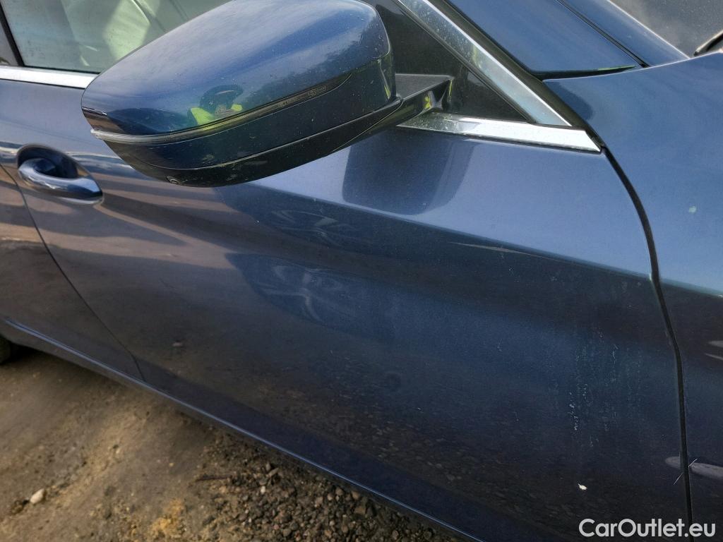  Bmw  Serie 5 BMW  / 2016 / 4P / sedán 520dA #1