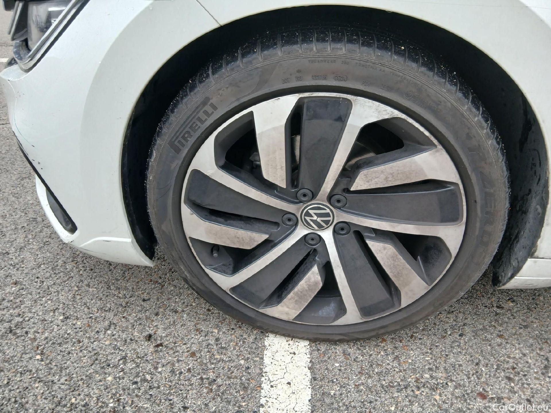  Volkswagen  Arteon VOLKSWAGEN  / 2020 / 5P / berlina con portón R-Line 2.0 TDI 147kW (200CV) DSG #30