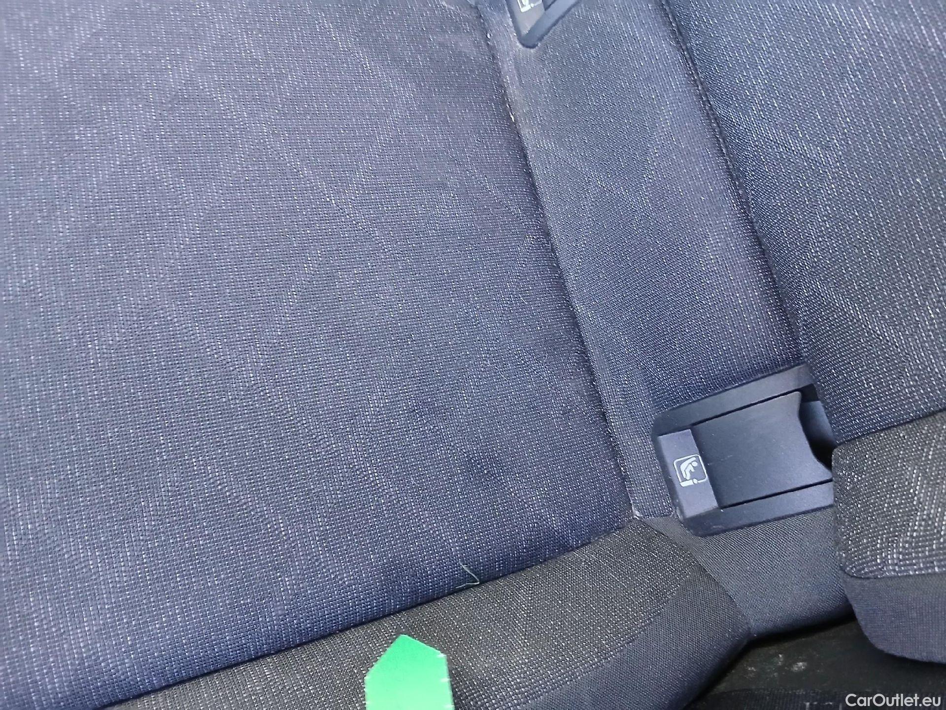  Volkswagen  Golf  VOLKSWAGEN / 2020 / 5P / berlina con portón Life 1.0 eTSI 81kW (110CV) DSG #36