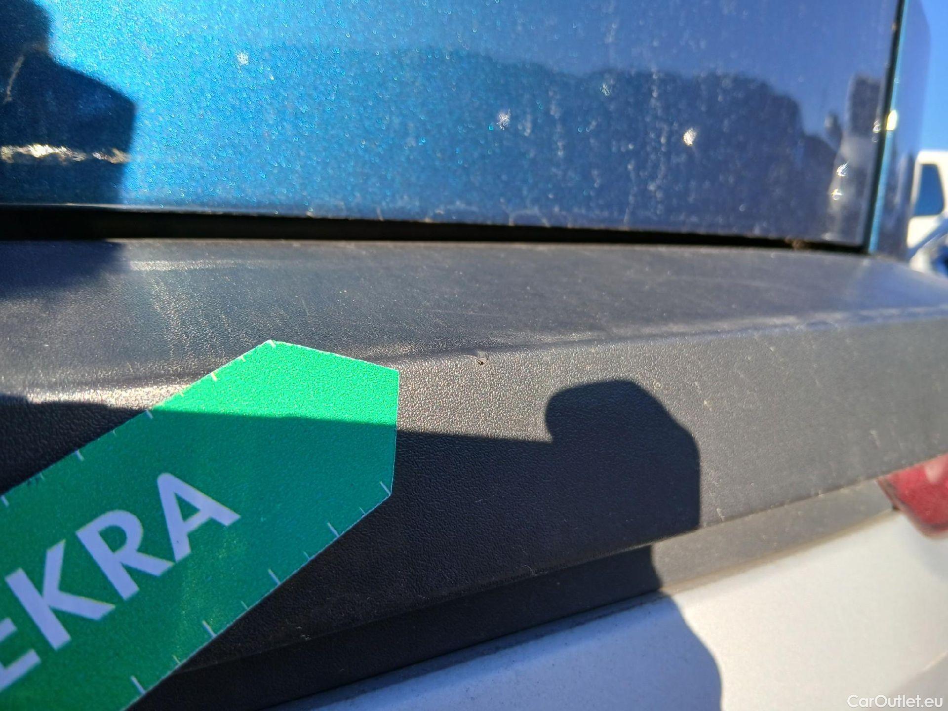  Skoda  Karoq SKODA  / 2017 / 5P / todoterreno 2.0 TDI 110kW (150CV) DSG 4X4 Scout #29