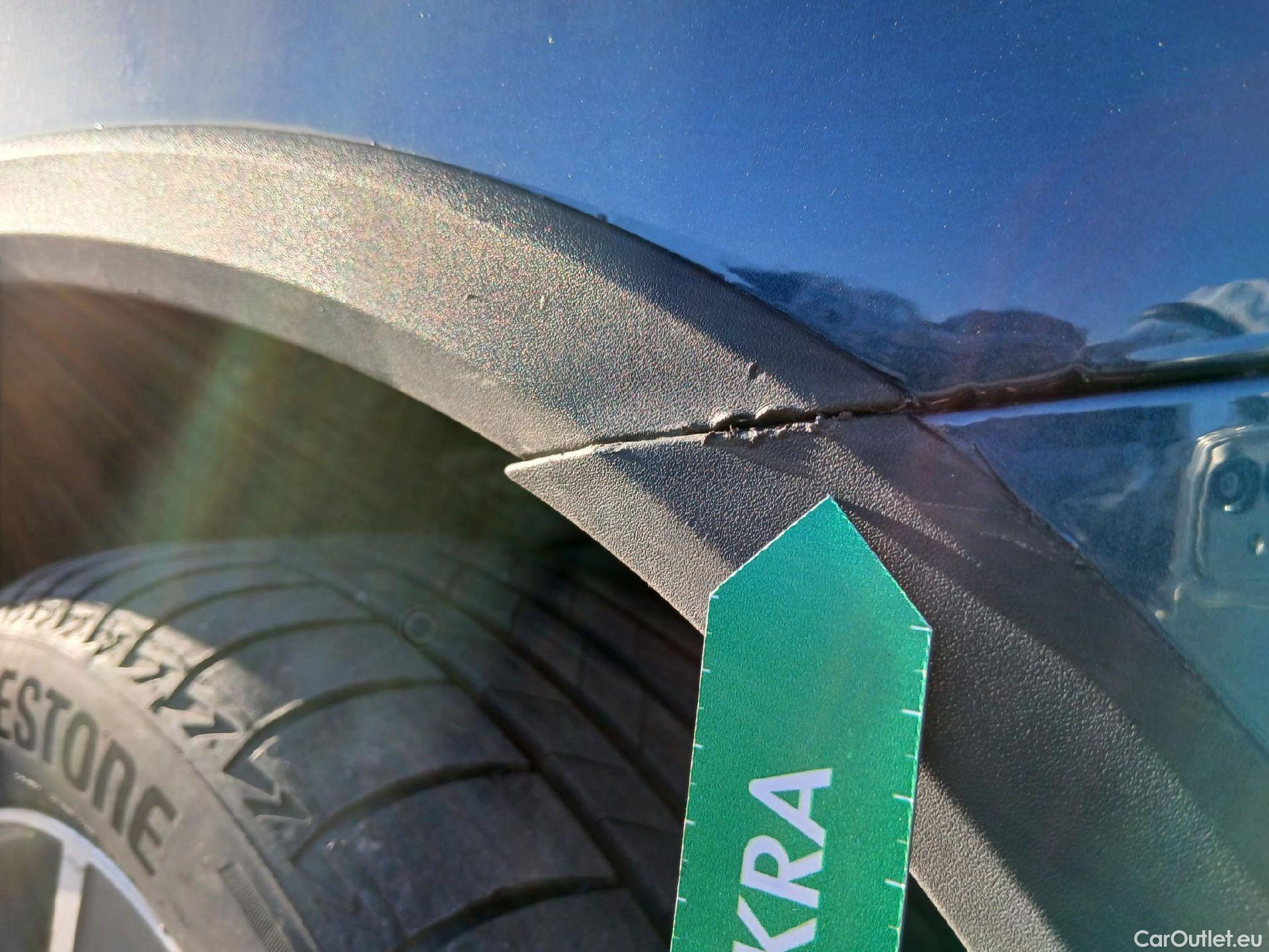  Skoda  Karoq SKODA  / 2017 / 5P / todoterreno 2.0 TDI 110kW (150CV) DSG 4X4 Scout #34