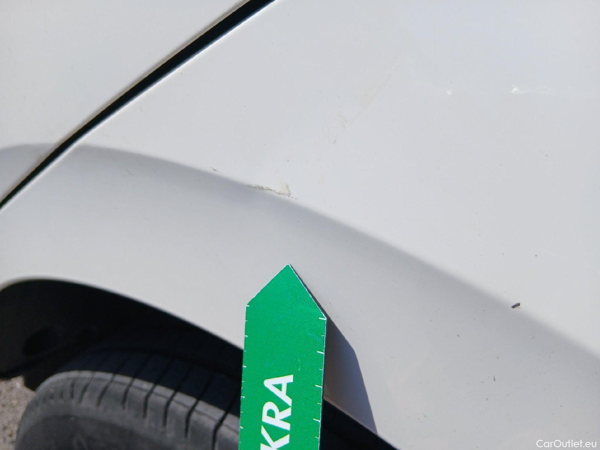  Skoda  KAMIQ SKODA  1.0 TSI 81kW (110CV) DSG Ambition (CX) #20